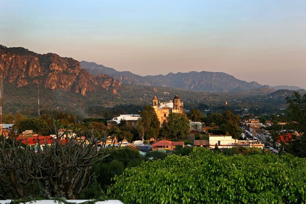 Posada del Tepozteco - Hotel & Gallery