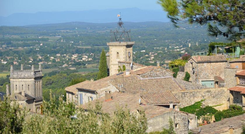 Belle villa piscine Provence Uzes Languedoc-Roussillon - Saint-Victor-des-Oules visuel 3/5 Belle villa piscine Provence Uzes Languedoc-Roussillon - Saint-Victor-des-Oules visuel 3/5
