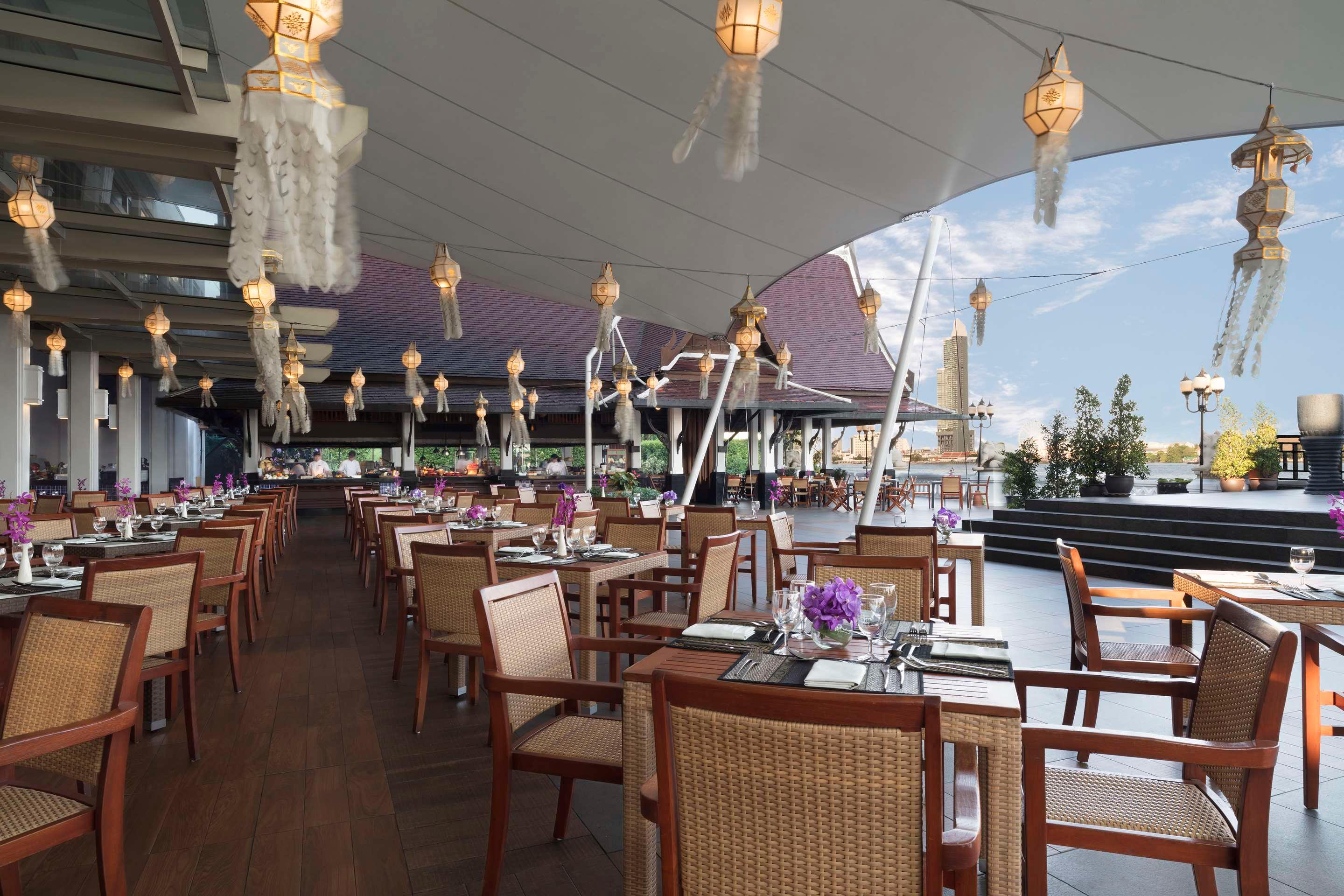 ice-67412-117519407-786427 Anantara Riverside Bangkok Resort