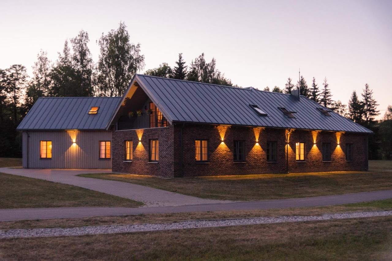 Lake & Library boutique Hotel