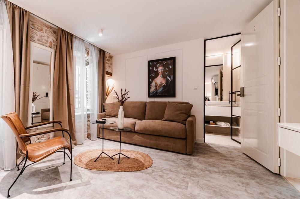 expediav2-9022203-26f833-098352 Sibenik Palace