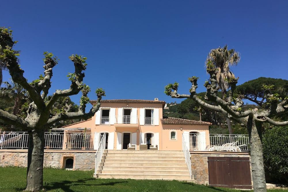 Le Mas Rose: Magnificent Air-conditioned Villa with Swimming Pool and Garden Grimaud St Tropez Provence-Alpes-Côte d'Azur - Grimaud visuel 3/10