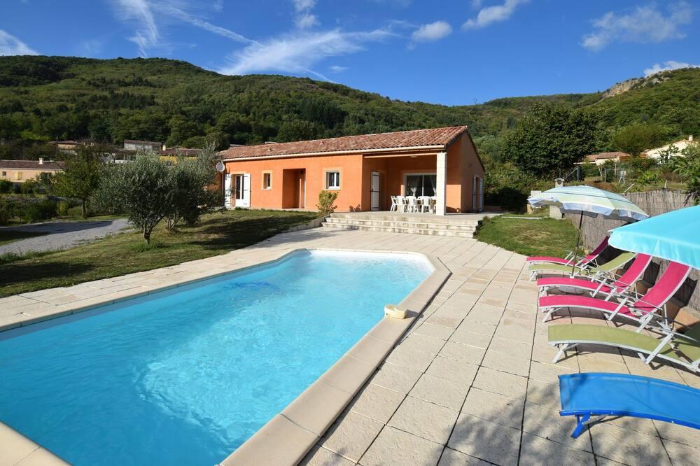 Luxurious Villa in Thueyts with Private Pool Rhône-Alpes - Thueyts visuel 5/5 Luxurious Villa in Thueyts with Private Pool Rhône-Alpes - Thueyts visuel 5/5