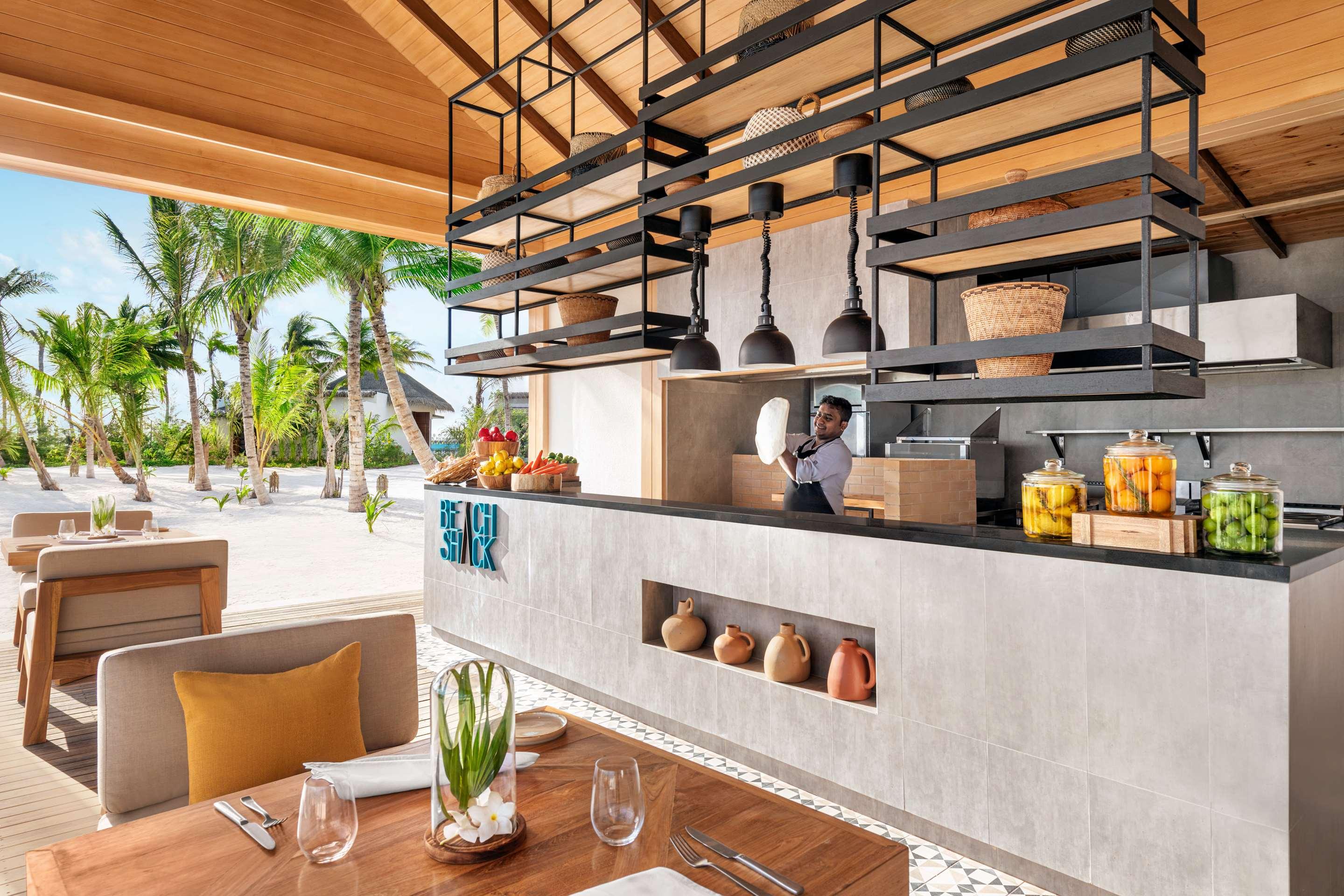ice-1070466236-99715412-515143 Hilton Maldives Amingiri Resort & Spa