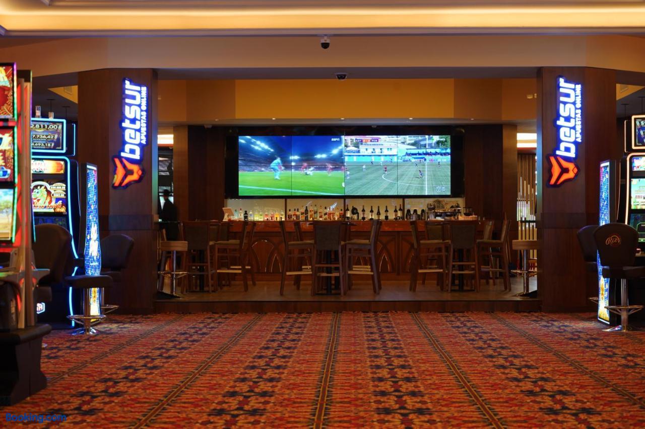 booking-1072106157-630882137-920878 Hotel y Casino del Río - Viedma
