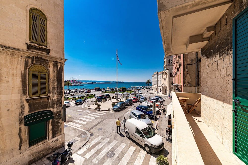 Riva City Rooms