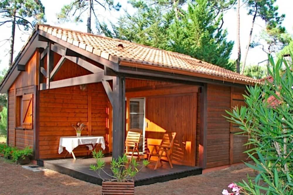 Cute Chalet With Garden, In An Ideal Beach And Center Location Aquitaine - Lacanau visuel 1/5