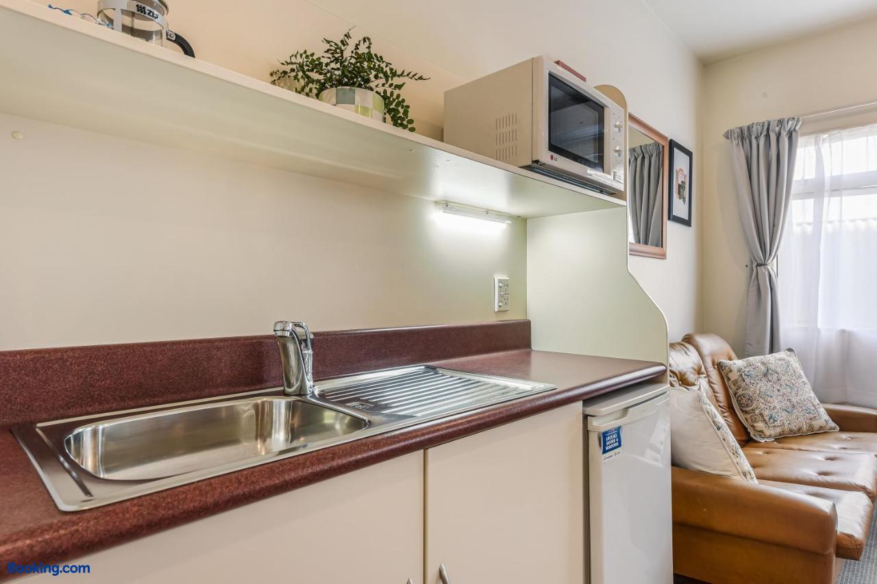 booking-301816-659447962-990327 Boutique Motel