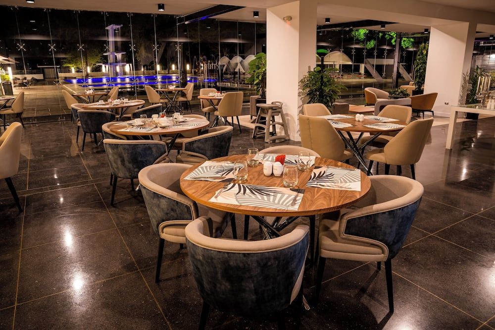 Eurobuilding Tama San Cristobal