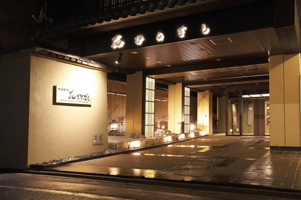 expediav2-207871-6f695d-908579 Matsui-Bekkan Hanakanzashi