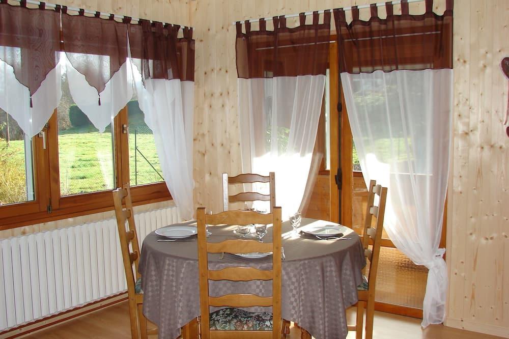 Detached chalet, classified 3 stars, 8 minutes from Gerardmer. Lotharingen - Le Tholy visuel 5/5 Detached chalet, classified 3 stars, 8 minutes from Gerardmer. Lotharingen - Le Tholy visuel 5/5