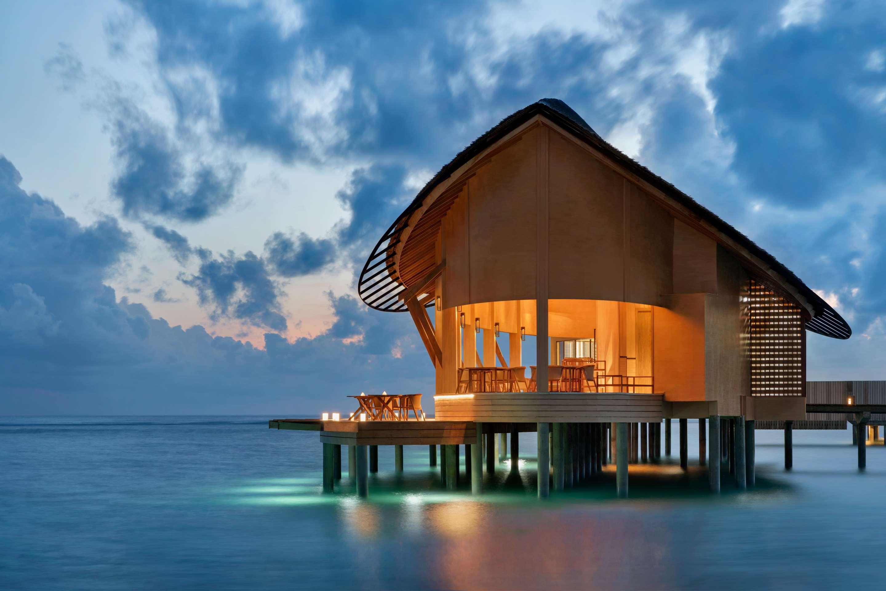 ice-1070466236-99715461-563878 Hilton Maldives Amingiri Resort & Spa