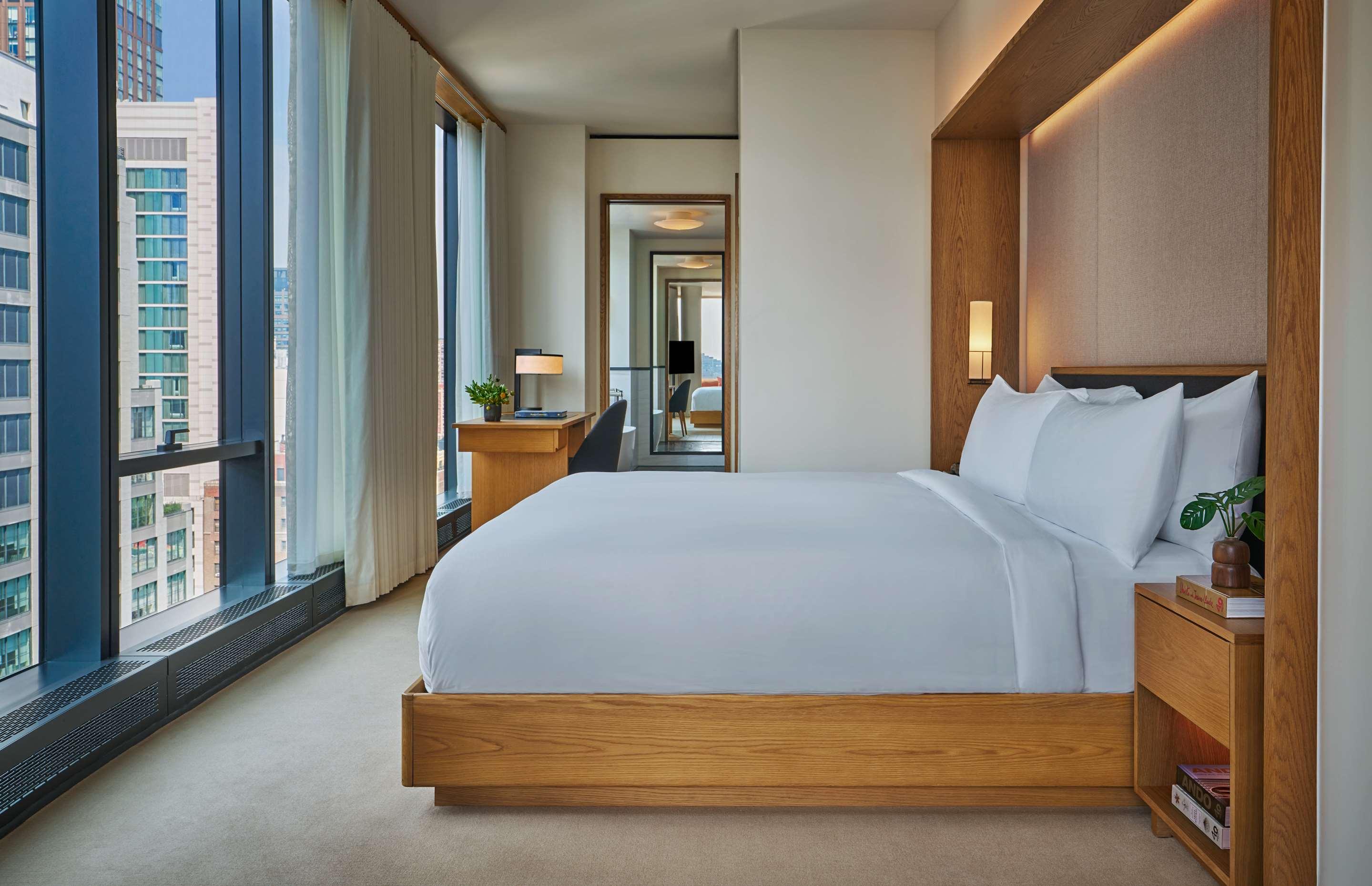 ice-7760370-109381726-314755 Pendry Manhattan West