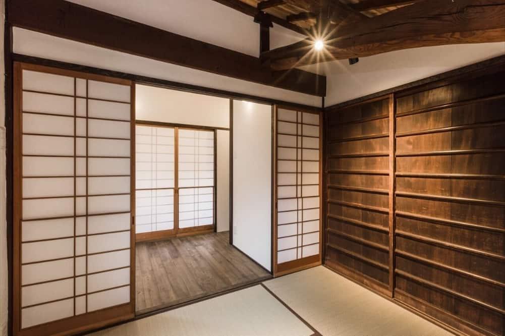 expedia_group-7035648-14766441-336362 Kyoto Machiya Hotel Kinkaku