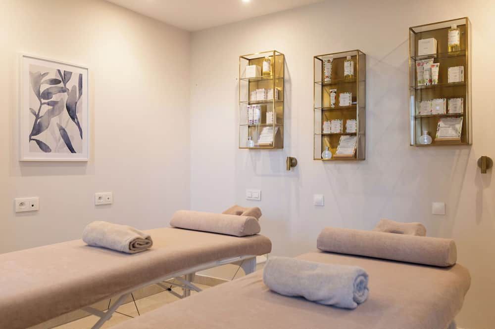 Hôtel et Restaurant La Bastide Bourrelly - Mathias Dandine