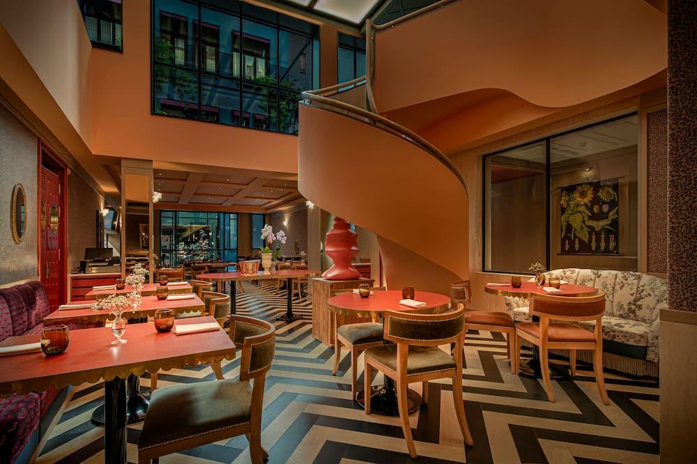 expedia_group-456544-235429559-665247 The Editory Boulevard Aliados Porto