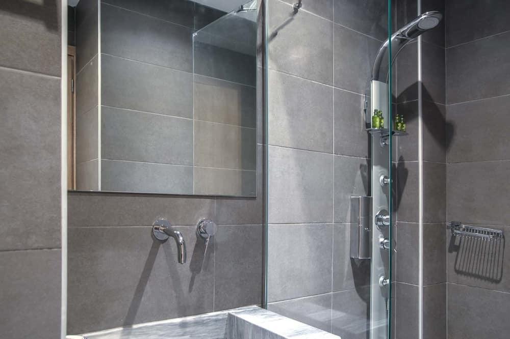 expedia_group-2977901-3ffa00-468414 Ad Athens Luxury Rooms & Suites