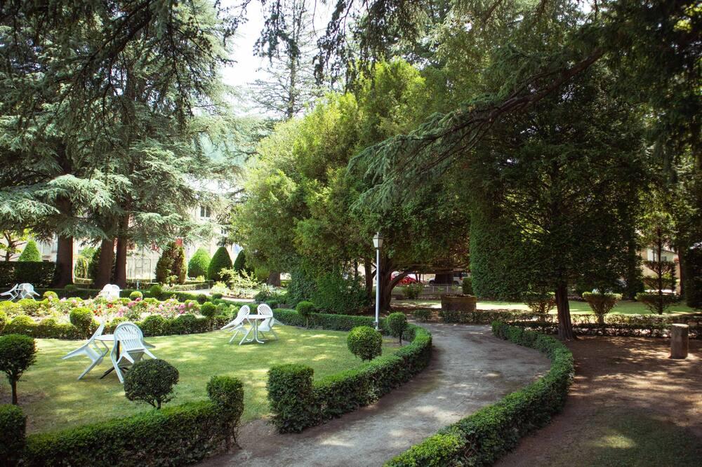 Grand Hôtel du Parc Languedoc-Roussillon - Florac visuel 2/5 Grand Hôtel du Parc Languedoc-Roussillon - Florac visuel 2/5