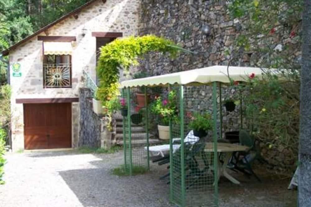 Holiday Accommodation In The South West Of France In Midi-Pyrenees Midi-Pyrénées - Najac visuel 5/5 Holiday Accommodation In The South West Of France In Midi-Pyrenees Midi-Pyrénées - Najac visuel 5/5