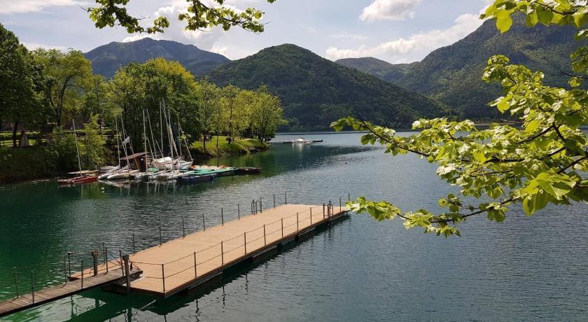 Camping Al Lago Appartamento 4 Trentino-Alto Adige - Ledro visuel 4/5 Camping Al Lago Appartamento 4 Trentino-Alto Adige - Ledro visuel 4/5