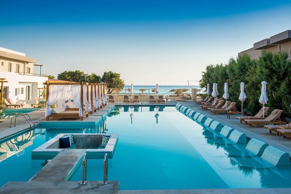 expediav2-4288209-b3d96f-158643 Paralos Lifestyle Beach