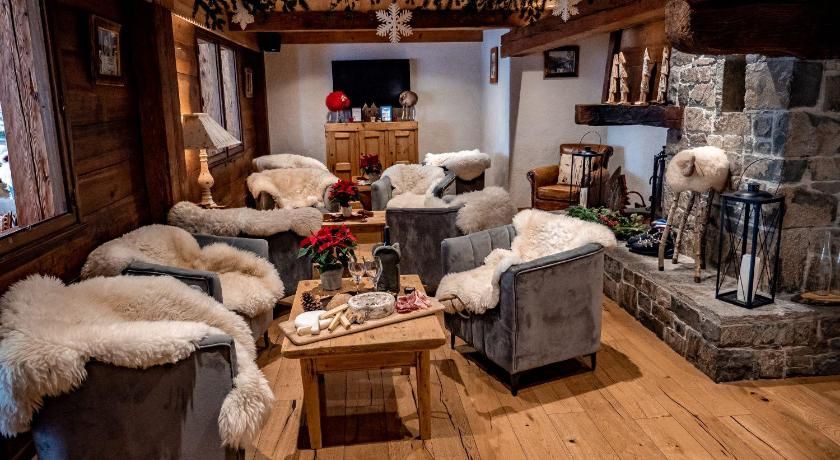 Les Chalets de la Serraz