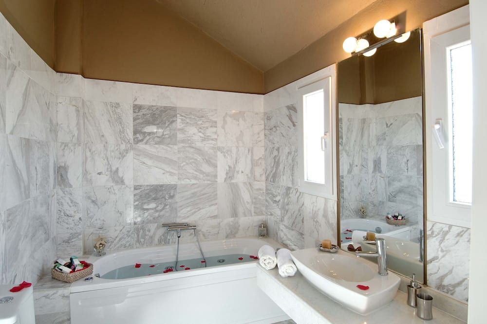 Paradise Island Villas