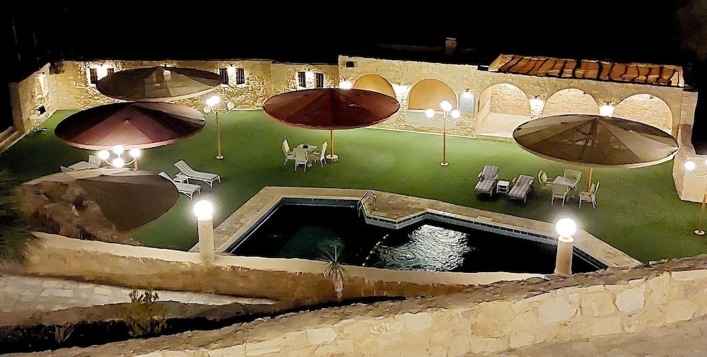 sembo-95733-e3f3af-774317 Hayat Zaman Hotel And Resort Petra