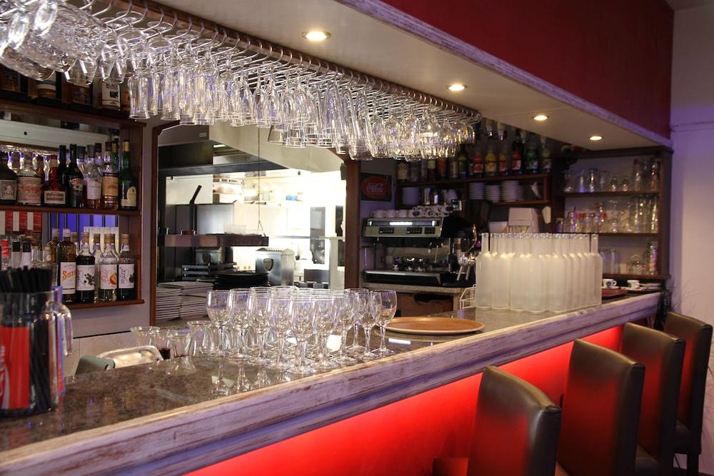 Hôtel Le Saint Germain Languedoc-Roussillon - Pezenas visuel 5/5 Hôtel Le Saint Germain Languedoc-Roussillon - Pezenas visuel 5/5