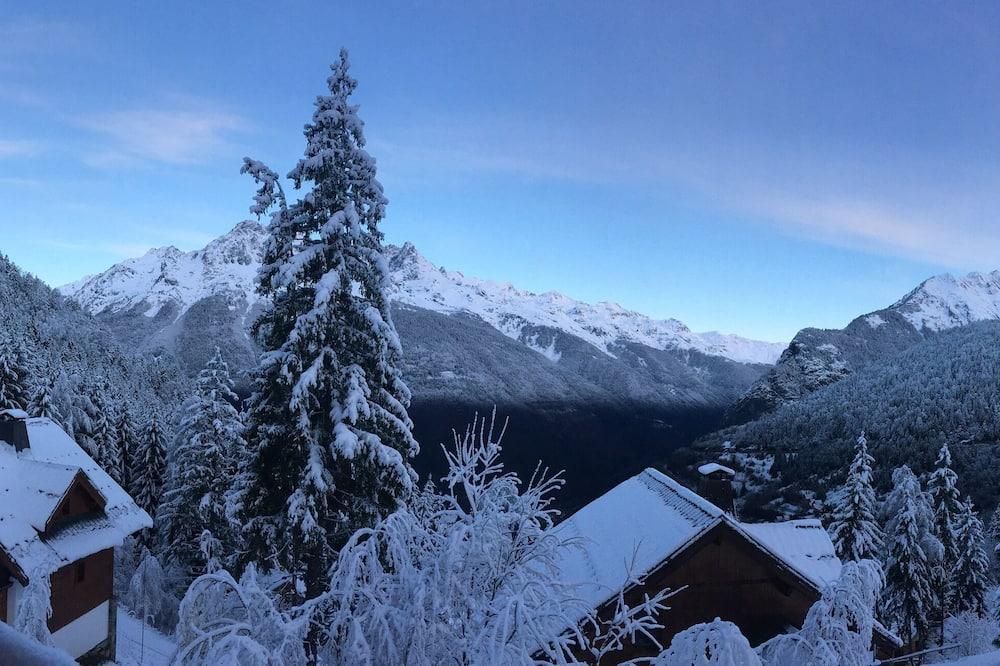 Ski in Ski out direct on to piste individual chalet with fab views and free WIFI Rhône-Alpes - Oz-en-Oisans visuel 3/5 Ski in Ski out direct on to piste individual chalet with fab views and free WIFI Rhône-Alpes - Oz-en-Oisans visuel 3/5