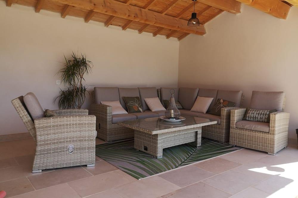 Villa da Palmeira 120m2-4 Rhône Bouches stars in the peaceful country Provence-Alpes-Côte d'Azur - Tarascon visuel 2/5 Villa da Palmeira 120m2-4 Rhône Bouches stars in the peaceful country Provence-Alpes-Côte d'Azur - Tarascon visuel 2/5