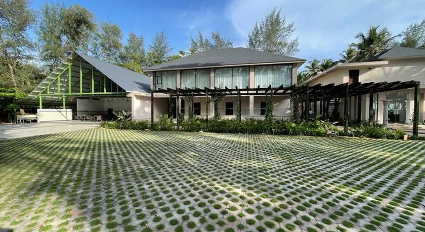Uva Sands Beach Resort