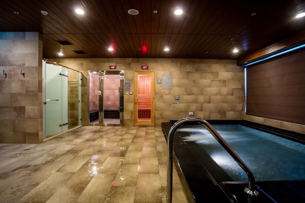 Fullon Hotel Taoyuan Airport Access Mrt A8