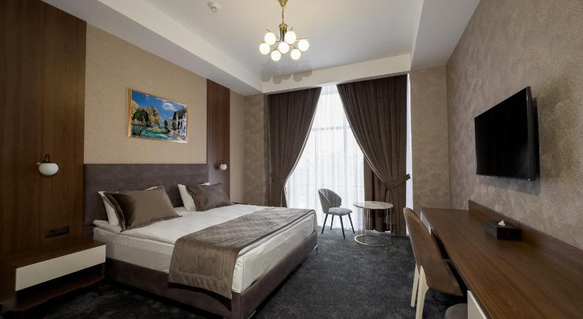 Leon Hotel Spa Ganja