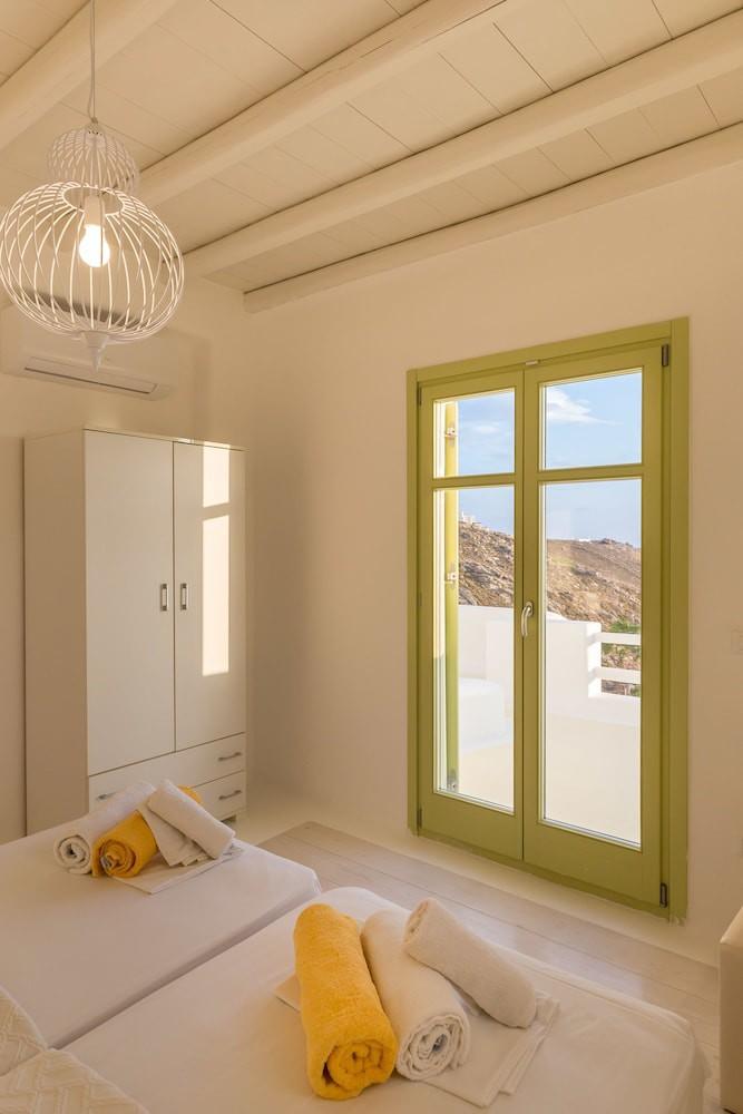 sembo-3940958-977a20-326754 Lyra Villas Mykonos
