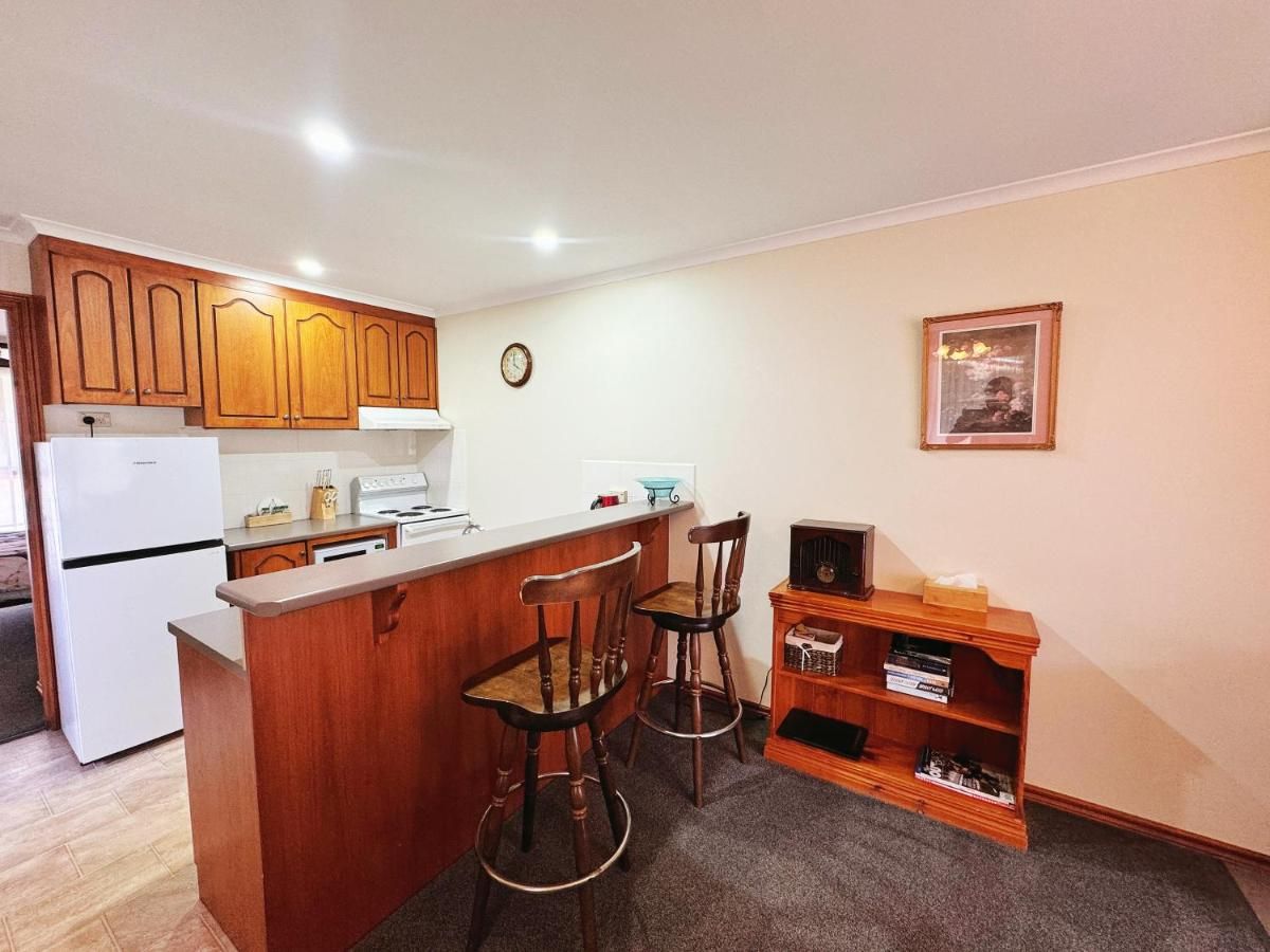 Halls Gap Log Cabins