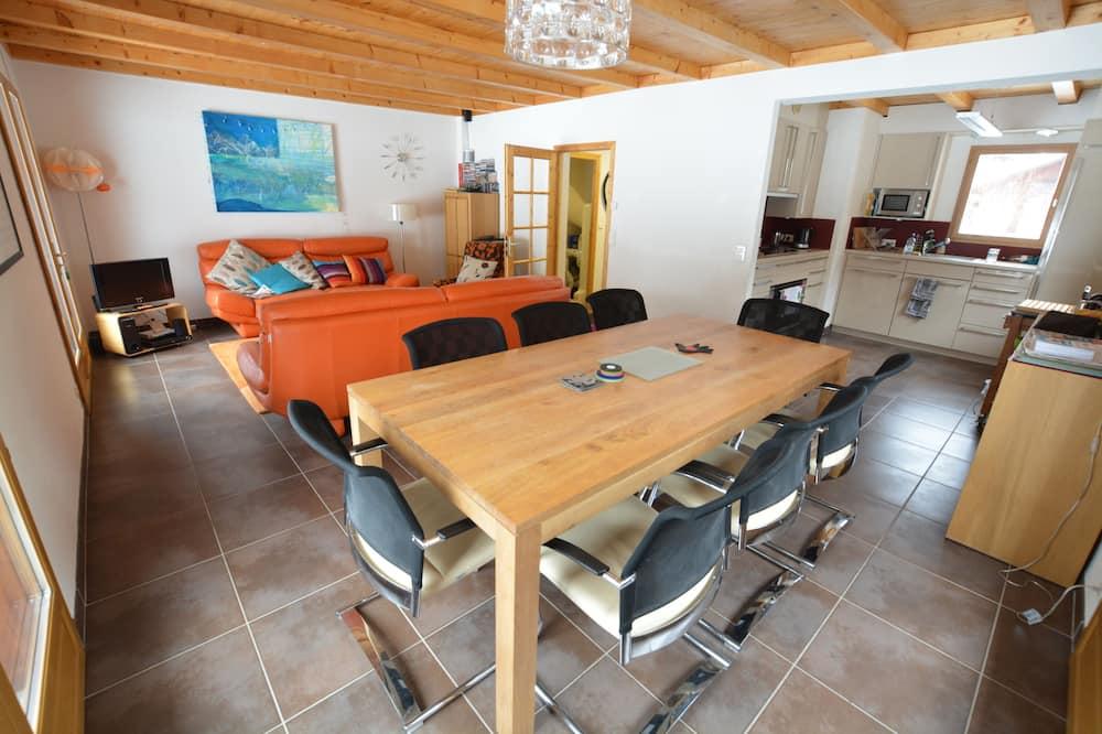 Chalet w/modern furnishings great place to spend time with friends - Rhône-Alpes - La Chapelle-d'Abondance visuel 2/5 Chalet w/modern furnishings great place to spend time with friends - Rhône-Alpes - La Chapelle-d'Abondance visuel 2/5