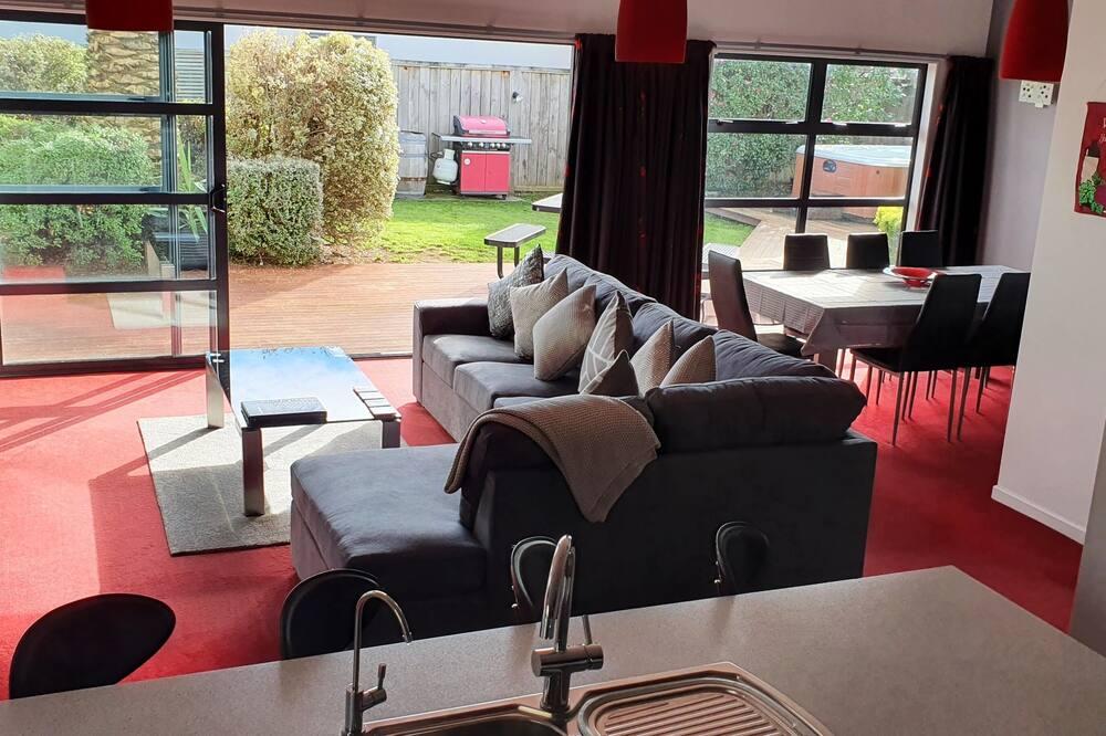 expedia_group-407924-155213242-567360 De Vine Martinborough 14 Cologne Street