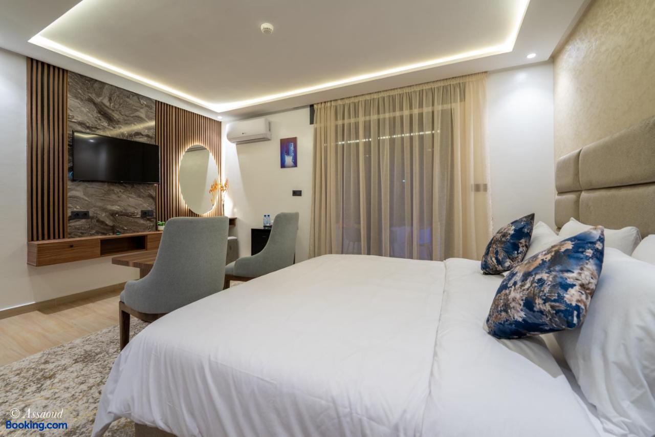 booking-1072070312-625383516-943209 Luxury Chaouen