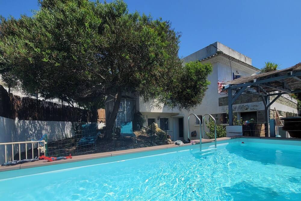 Villa with swimming pool, jacuzzi, beach and village on foot Provence-Alpes-Côte d'Azur - Issambres visuel 2/5
