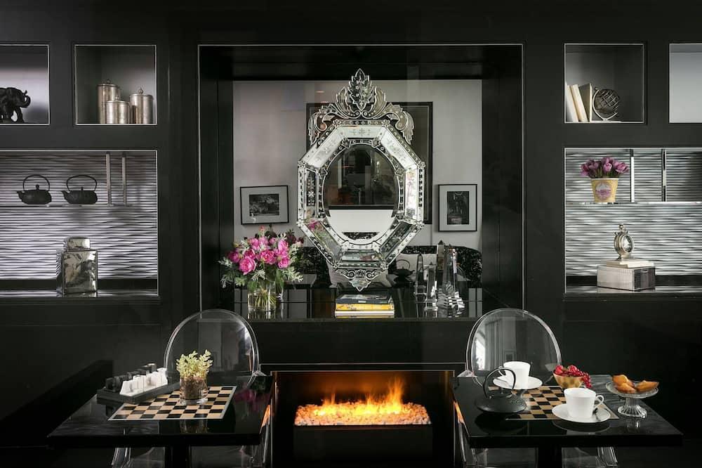 Le Petit Madeleine Hôtel Ile de France - Paris visuel 3/5 Le Petit Madeleine Hôtel Ile de France - Paris visuel 3/5