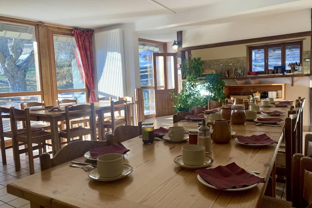 Warm, comfortable and quiet gîte, in the heart of nature, between lake and mountains Provence-Alpes-Côte d'Azur - Châteauroux-les-Alpes visuel 5/5 Warm, comfortable and quiet gîte, in the heart of nature, between lake and mountains Provence-Alpes-Côte d'Azur - Châteauroux-les-Alpes visuel 5/5