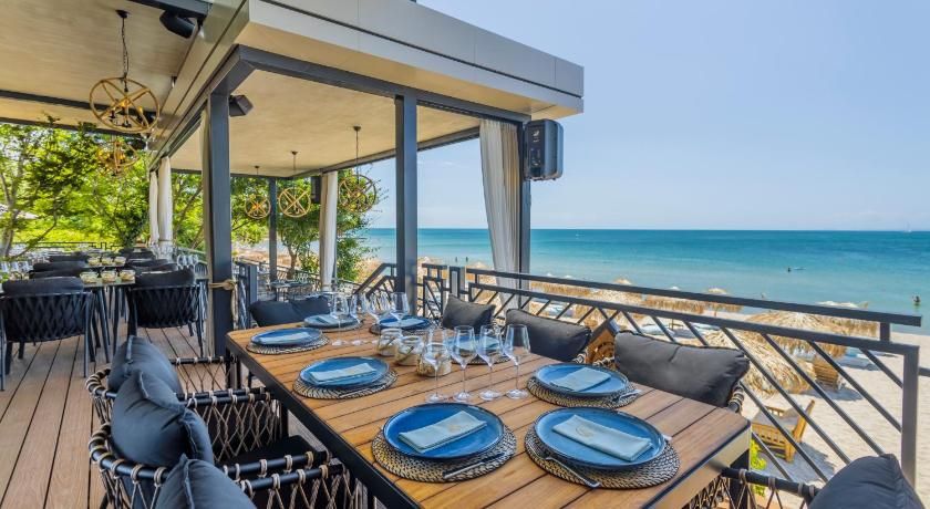 Onyx Beach Residence - Free Parking & Beach Access