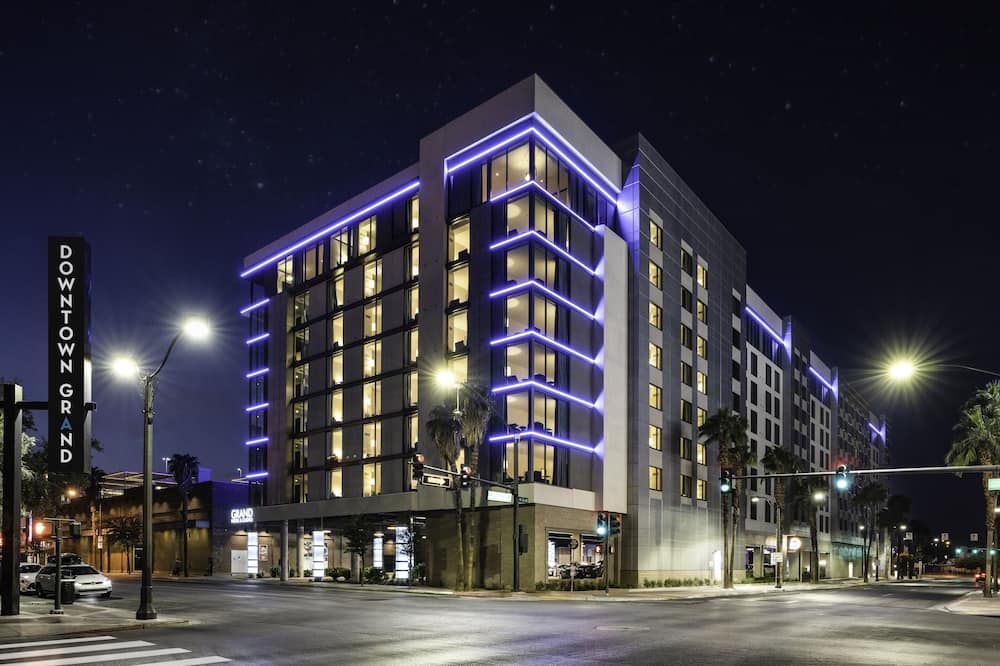 Downtown Grand Hotel