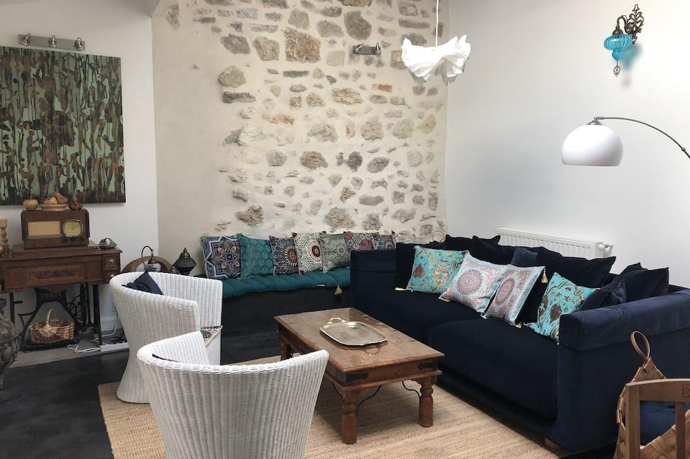 Cottage rental in Entrepierre, in the Haute-Provence Alps, old farm for 10 Provence-Alpes-Côte d'Azur - Zusteron visuel 4/5 Cottage rental in Entrepierre, in the Haute-Provence Alps, old farm for 10 Provence-Alpes-Côte d'Azur - Zusteron visuel 4/5