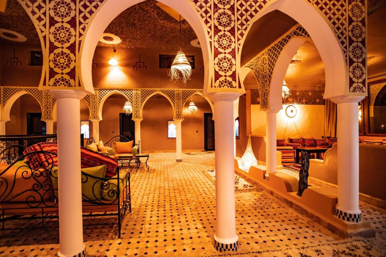 Traditional Riad Merzouga Dunes