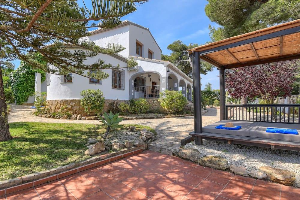 Large and comfortable villa in Javea, Costa Blanca, Spain with private pool for 6 persons Kust van Valencia - Javea visuel 4/5 Large and comfortable villa in Javea, Costa Blanca, Spain with private pool for 6 persons Kust van Valencia - Javea visuel 4/5