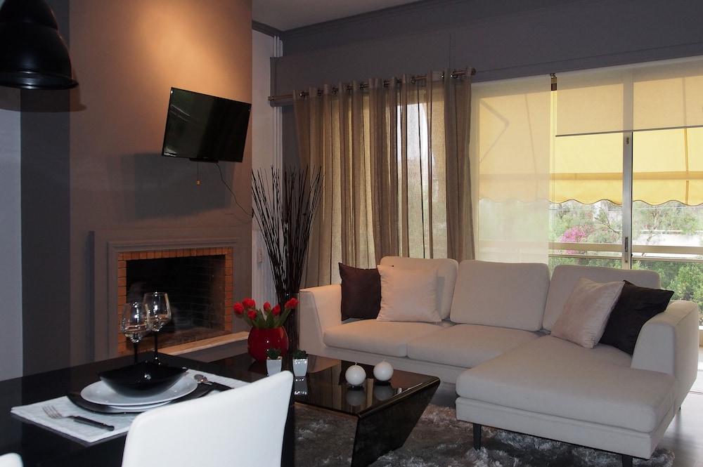 sembo-2325552-77468f-652598 Urban Residence