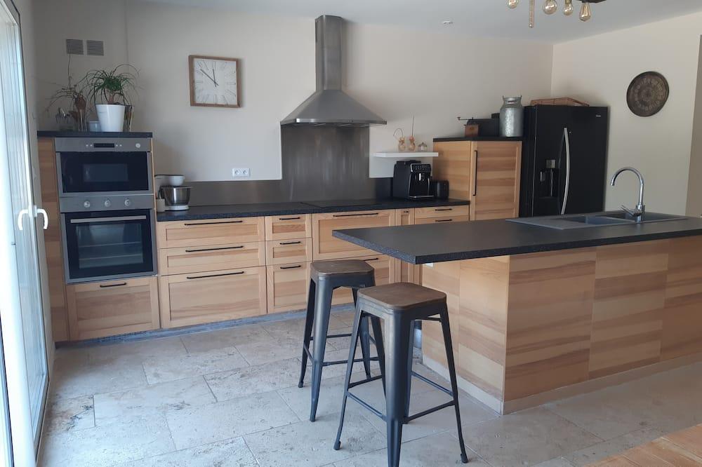 Grande maison familiale avec piscine proche Avignon Languedoc-Roussillon - Bagnols-sur-Cèze visuel 3/5 Grande maison familiale avec piscine proche Avignon Languedoc-Roussillon - Bagnols-sur-Cèze visuel 3/5