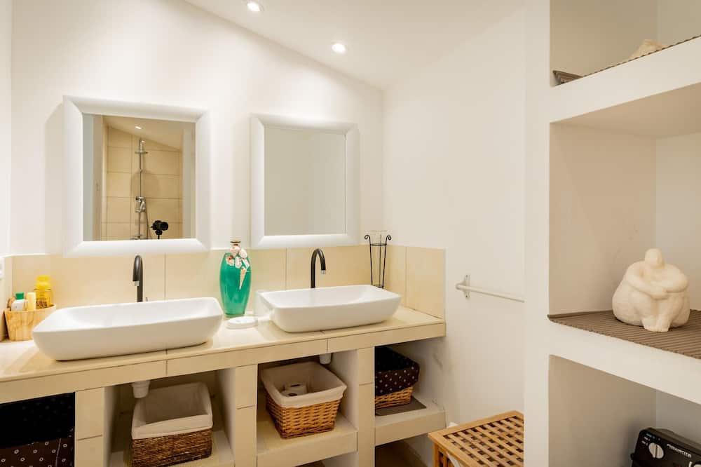 Bungalow 59 Mini Villa on the beach \'feet in the water - Corsica - Ghisonaccia visuel 2/5